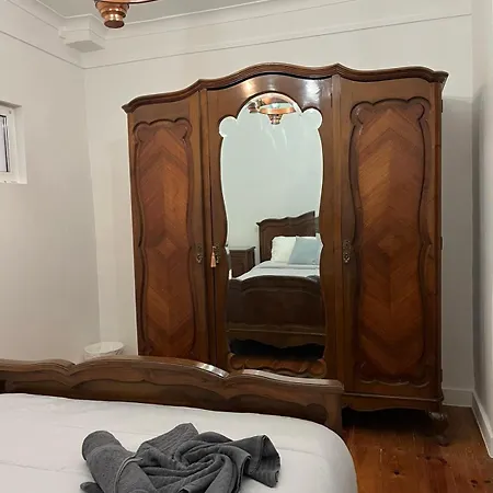 Homestay Principe Real - Casa De Lisbon